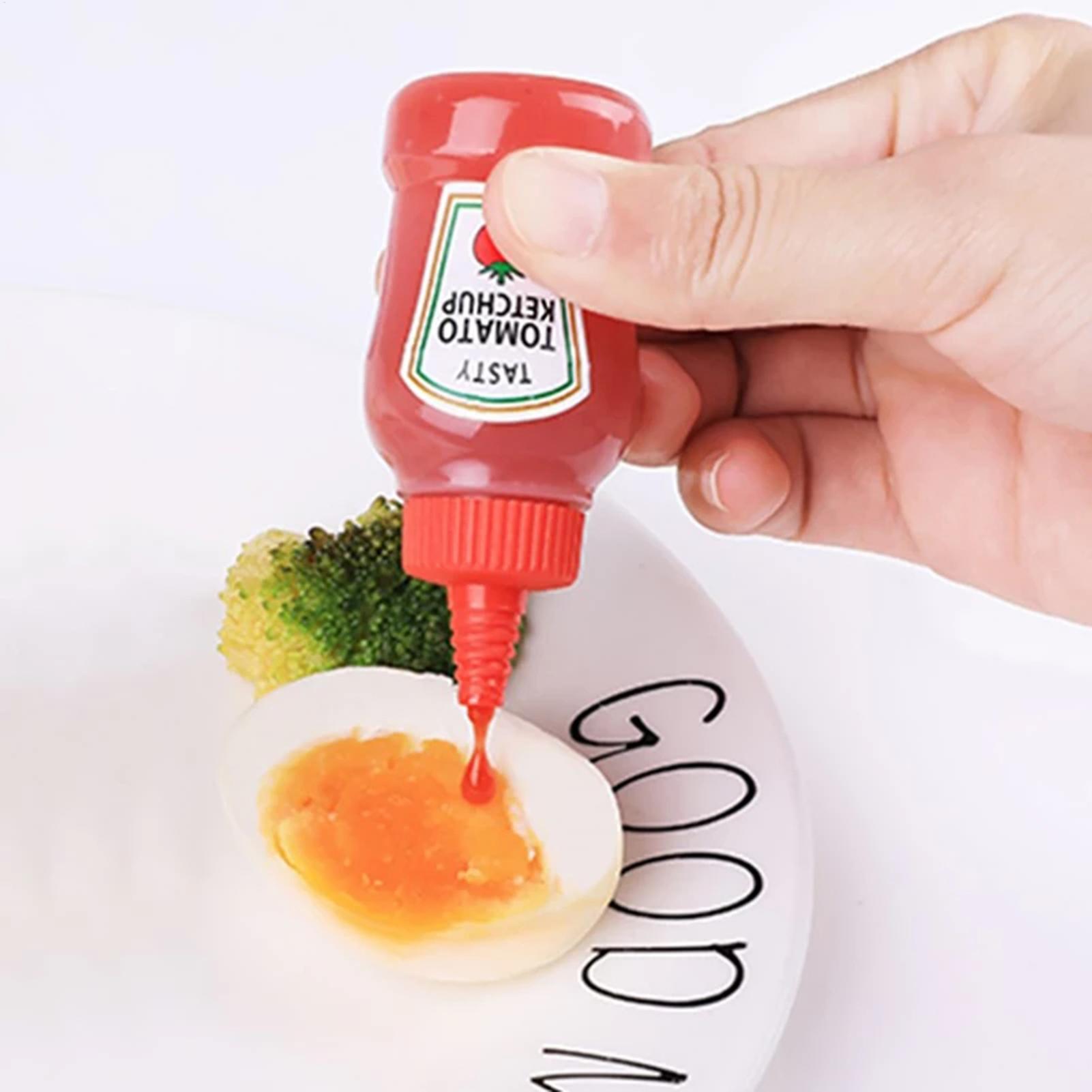 Mini Salad Dressing Container  - огляд і ціна Herb Keeper Container